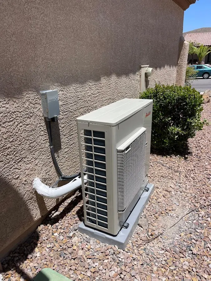 Residential air conditioning condenser unit in Batesville